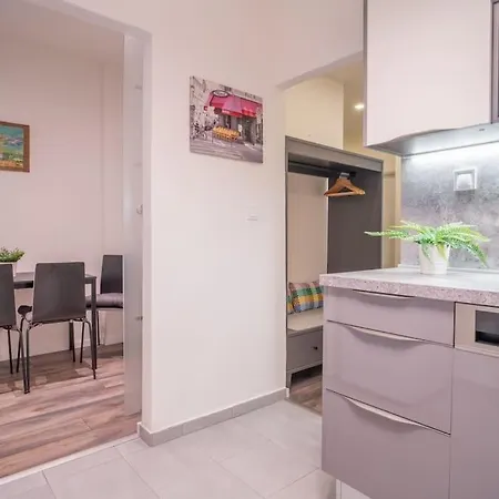 דירה Sukromny Staromestsky V Uzasnej Lokalite/cozy Old-town In A Great Neighborhood *