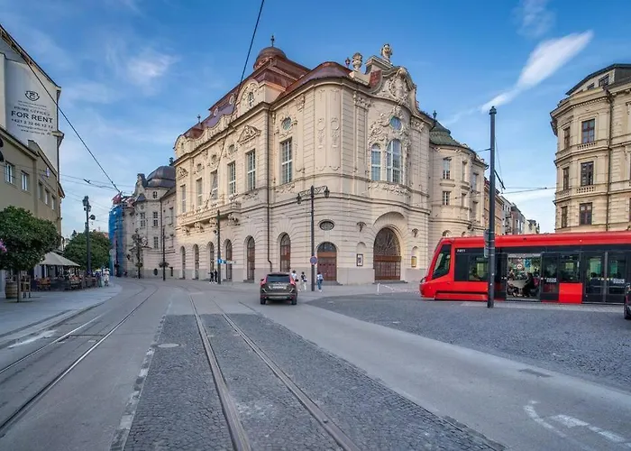 Sukromny Staromestsky V Uzasnej Lokalite/cozy Old-town In A Great Neighborhood Appartement Bratislava