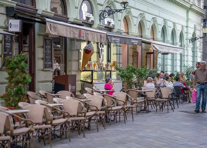 Sukromny Staromestsky V Uzasnej Lokalite/cozy Old-town In A Great Neighborhood アパート